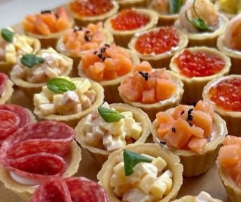 Тарталетки на праздник: яркие идеи для оригинальных закусок