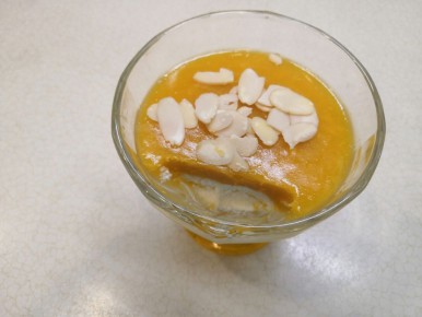 Легкий желейный десерт с манго и творогом: отличный способ насладиться сладким без вреда для фигуры