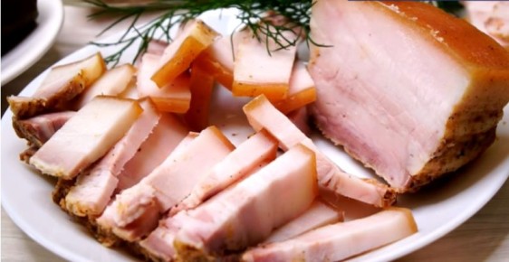 Как приготовить сало в пакете: простой и вкусный рецепт без лишней посуды