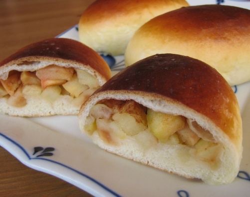 Вкусные пирожки с яблоками: секреты безупречного теста и начинки