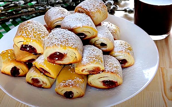 Детское печенье с вишней: гурманам на радость