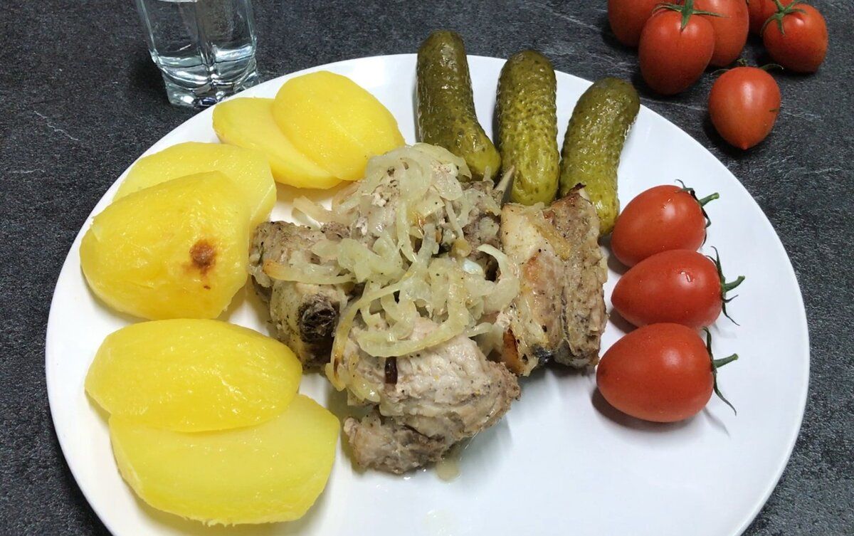 Нежные свиные ребрышки в стеклянной банке: идеальное блюдо на ужин