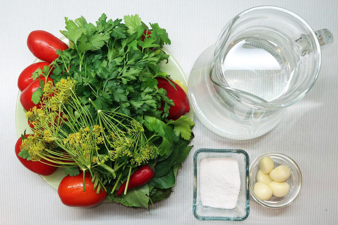 Как приготовить квашеные помидоры с болгарским перцем: вкусный рецепт