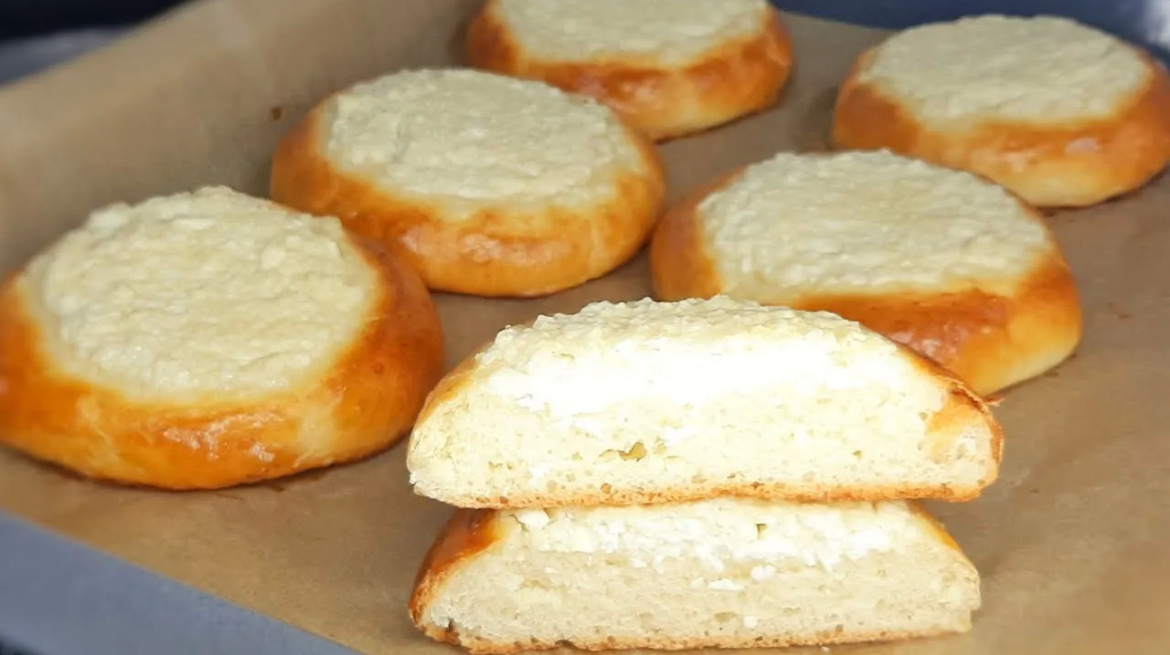 Нежные ватрушки с творогом: кулинарный шедевр из детства