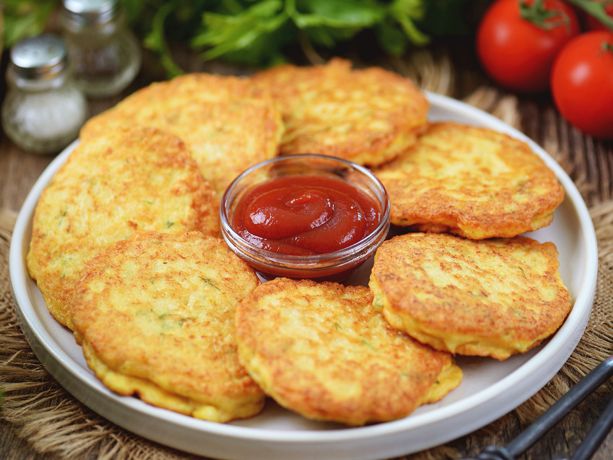 Нежные оладушки из цветной капусты и курицы: просто, быстро и невероятно вкусно