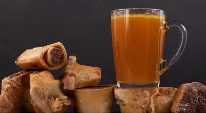 Почему костный бульон стоит вернуть в ваш рацион