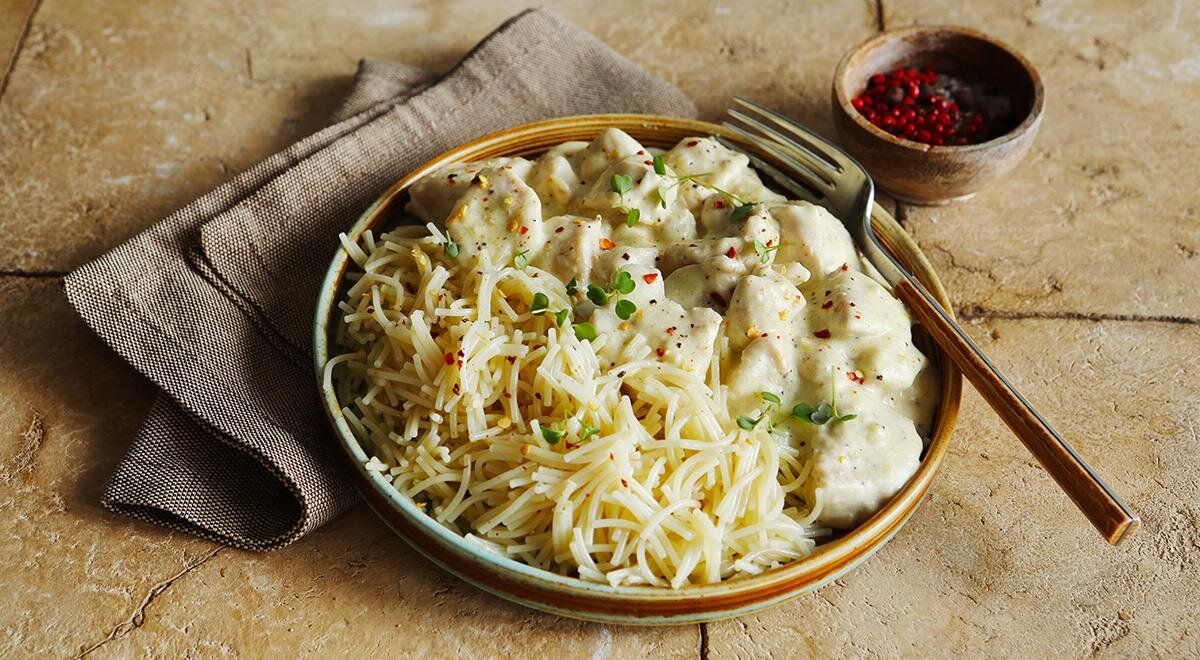 Как быстро приготовить куриные грудки в сливочном соусе и порадовать себя ужином