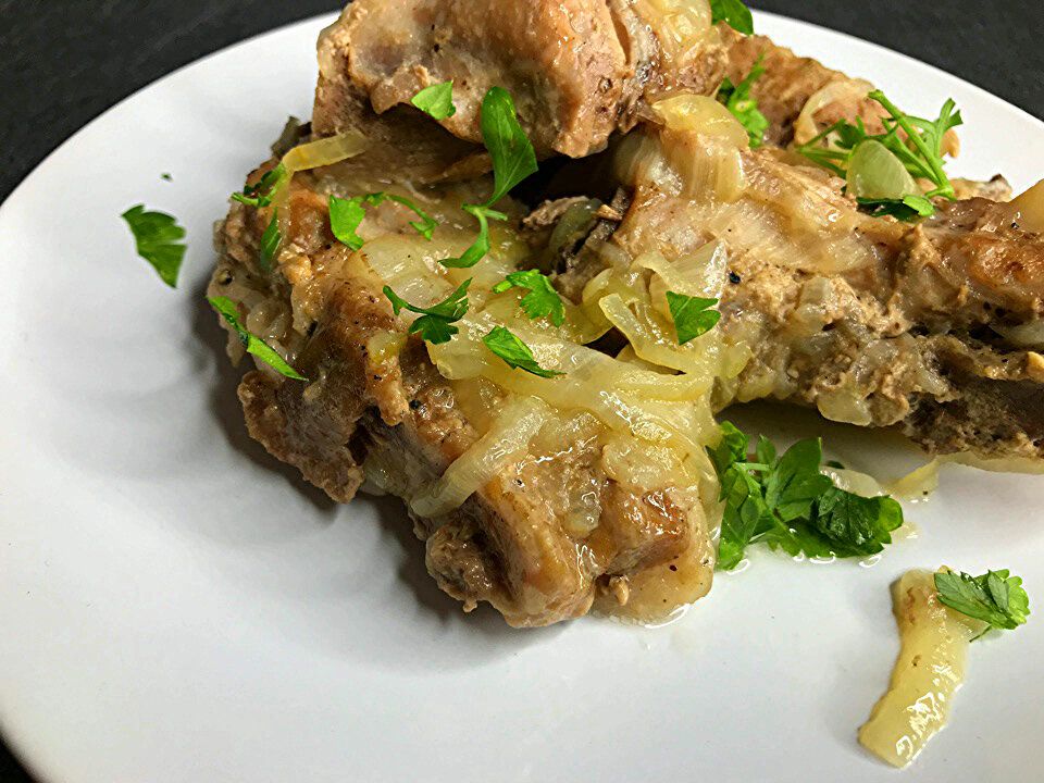 Как приготовить мягкое мясо без добавления воды и жира