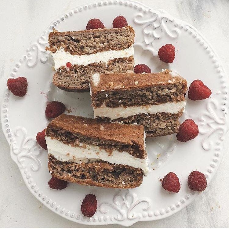 Нежное пирожное «Киндер пингви»: легкий и вкусный десерт