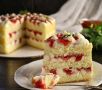 Неотразимый бисквитный торт с клубникой
