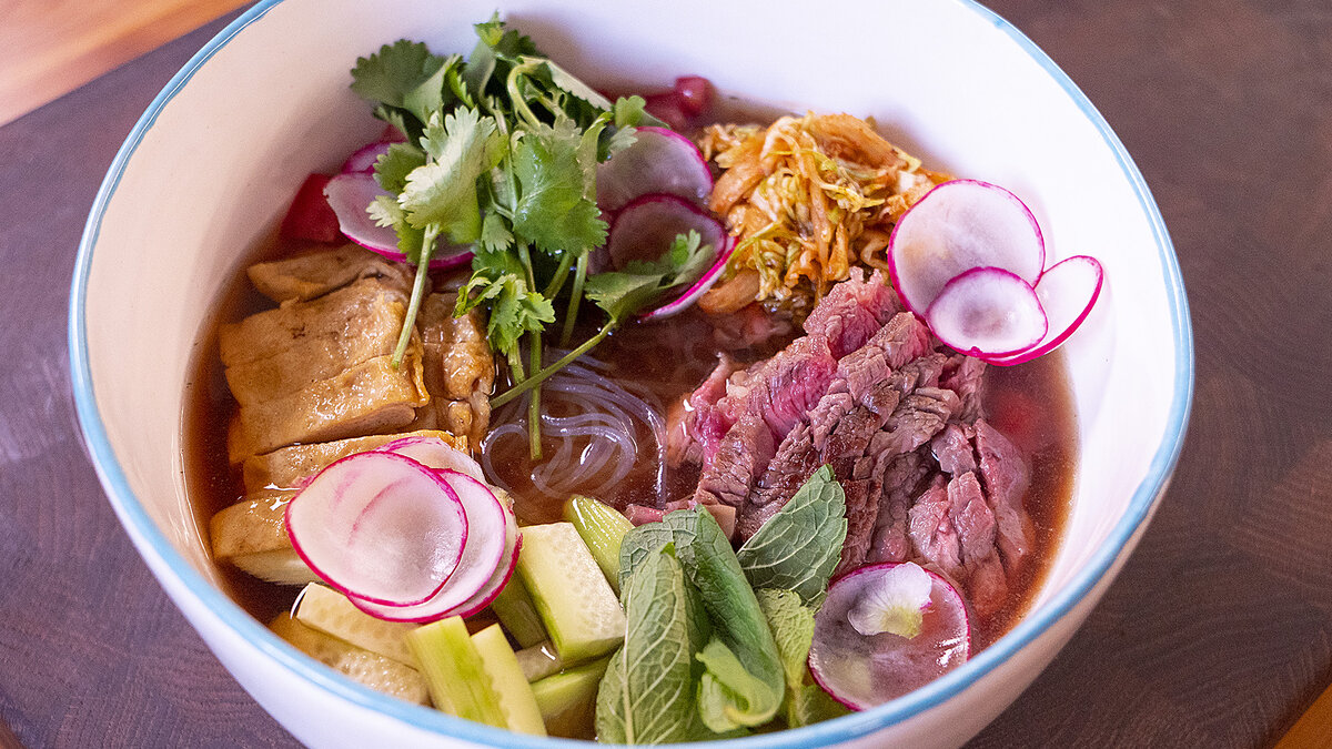 Идеальный способ охладиться в жару: Кукси - корейская окрошка с изюминкой