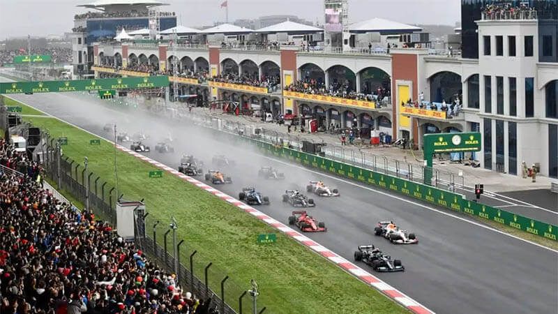 Формула-1 готовит масштабные изменения: спринты могут увеличиться до 12 в сезоне