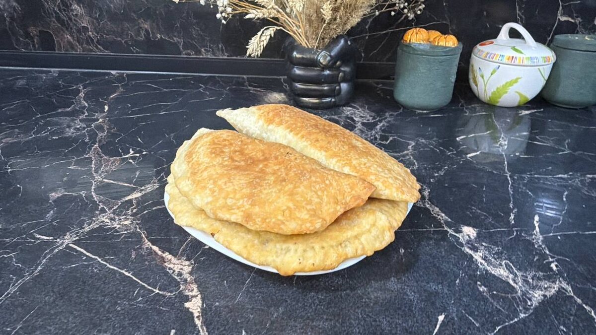Как приготовить идеальные чебуреки