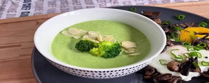 Кето супы: согревающие рецепты на любой вкус