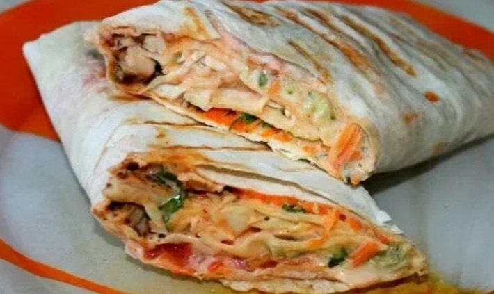 Как приготовить шаурму в пите с курицей: три интересных рецепта