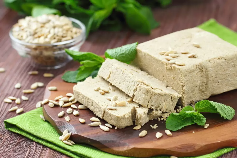 Порадуйте себя домашней кунжутной халвой