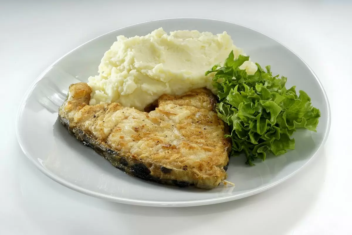 Изысканный стейк из зубатки за 20 минут